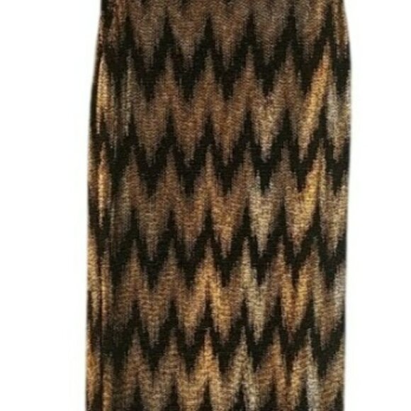 Metallic Zigzag Pattern Jumpsuit With Spaghetti Straps & Low Back Design - Picture 4 of 4